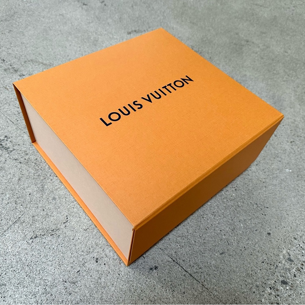 Large Louis Vuitton Gift Empty Box for Small Bag Purse Hat Magnetic Flap Closure